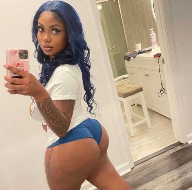 Horny wet pussy - Image 3